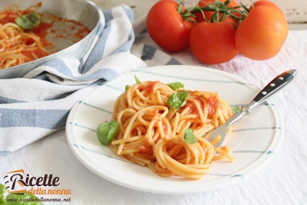 Spaghetti al pomodoro