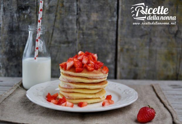 pancakes-con-le-fragole