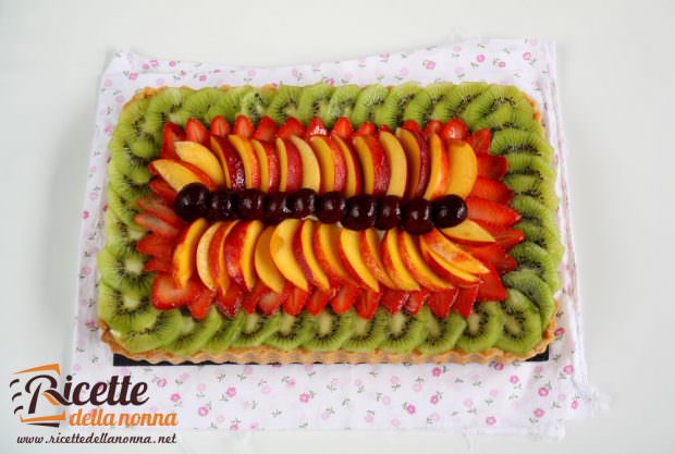 Foto Crostata alla frutta con crema al lime