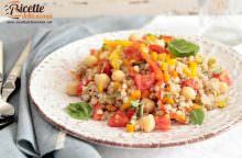 Insalata di grano saraceno, ceci e peperoni alla cannella