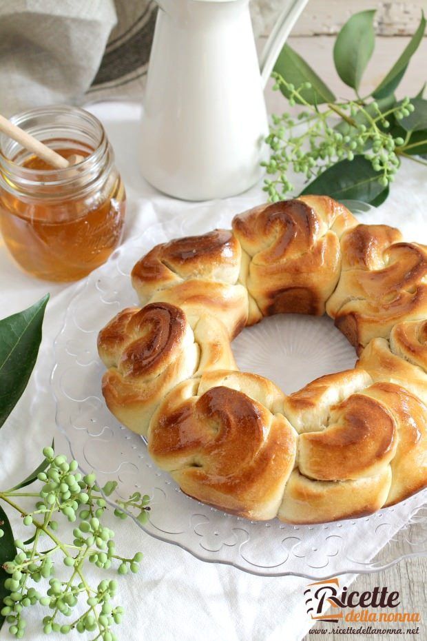 foto-corona-di-pan-brioche-al-miele