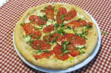 Pizza con bufala, San Marzano e limone