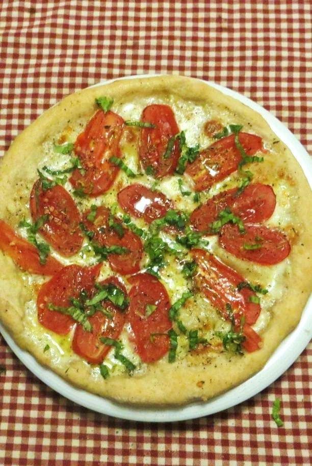 Pizza con bufala,San Marzano e limone