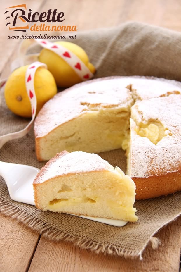 Foto torta alla crema di limone