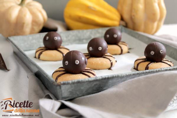 Ragnetti al cioccolato e biscotti al burro d’arachidi