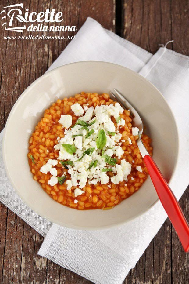 foto-orzotto-al-pomodoro-e-feta