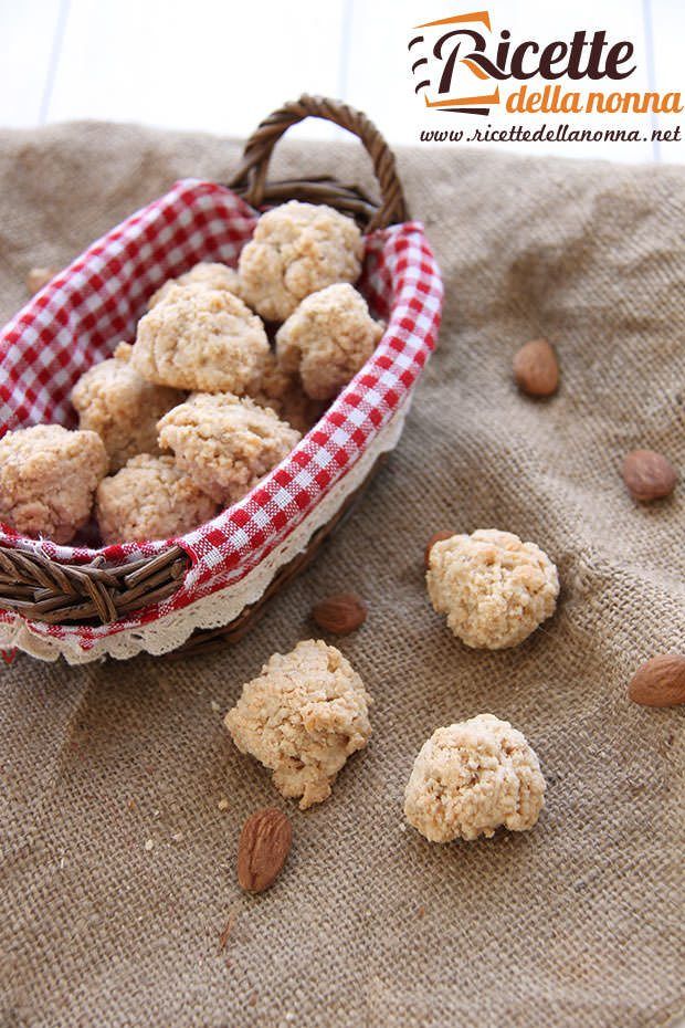 Biscotti brutti ma buoni | Ricette della Nonna