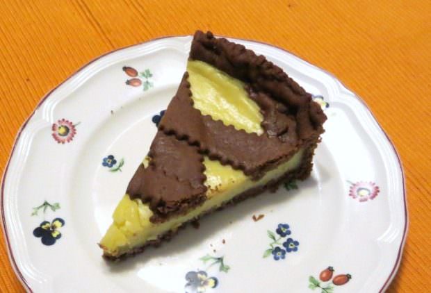 Torta di frolla al cacao e crema di limone