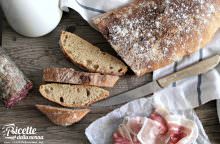 Pane tipo ciabatta fatto in casa