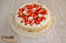 Torta alle fragole e panna