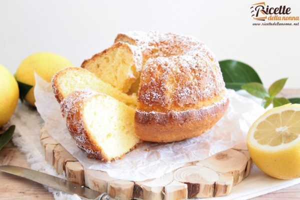 Ciambella al limone super soffice e senza bilancia