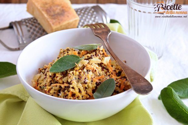 Ricetta risotto quinoa con carote, salvia e parmigiano