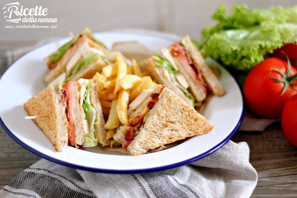 Club sandwich di pollo