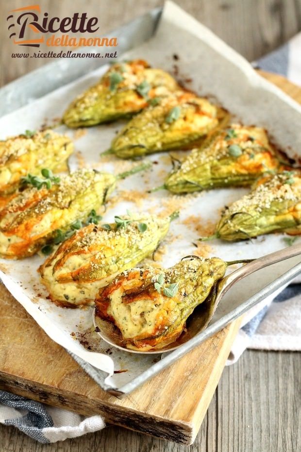 Fiori di zucca ripieni alla ricotta ricetta e foto