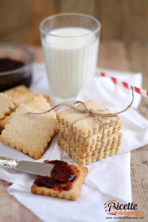 Foto biscotti secchi o petit beurre