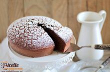 Torta al latte caldo e cacao