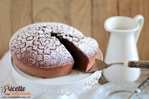 Torta al latte caldo e cacao