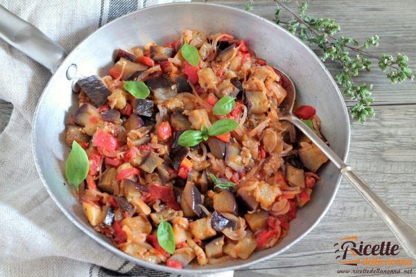 Melanzane in padella al pomodoro