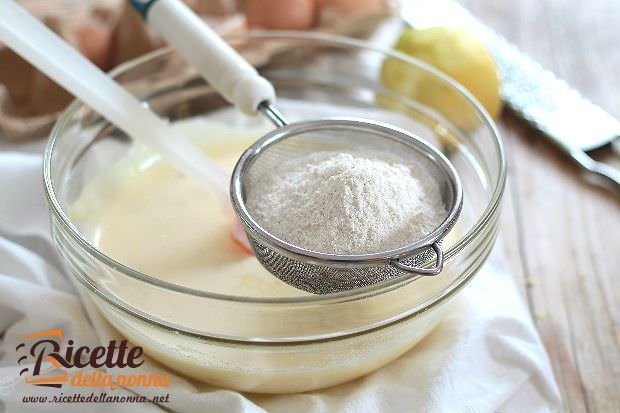 Preparazione biscotti sardi 2