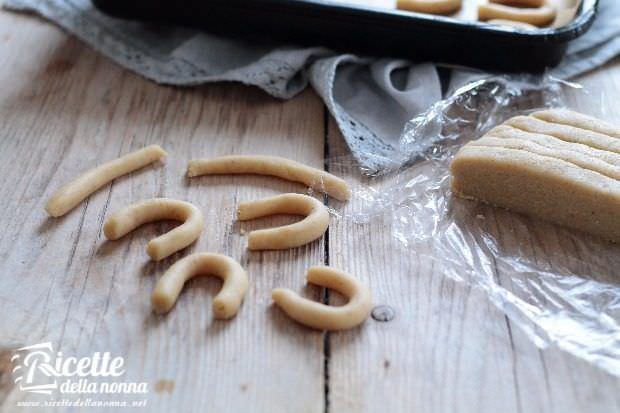 Preparazione vanillekpferl, biscottini tedeschi alla vaniglia 3