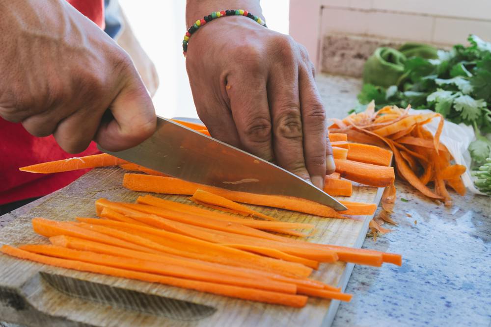 Brunoise, julienne, mirepoix: tagliare carote