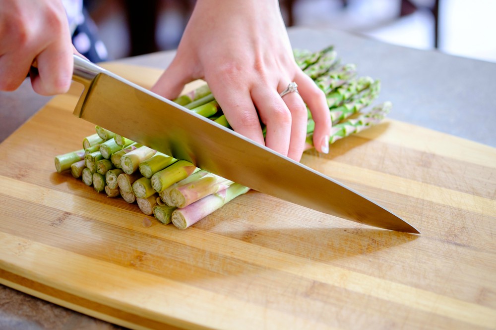 come tagliare gli asparagi