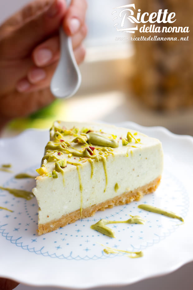 Fetta cheesecake alla crema di pistacchio D'Amico