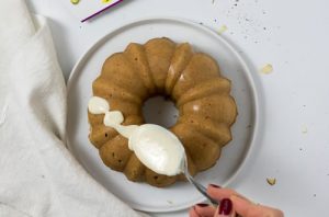 Preparazione Torta salata con vellutata di carciofi