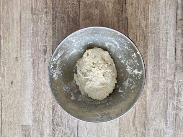 Preparazione focaccia croccante