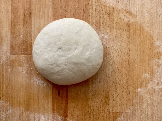 Preparazione focaccia croccante