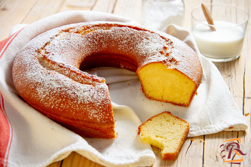 Ciambella della nonna allo yogurt nella friggitrice ad aria - Mangia Bevi  Godi - Blog di cucina e ricette