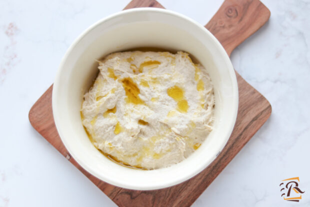 Preparazione focaccia morbida