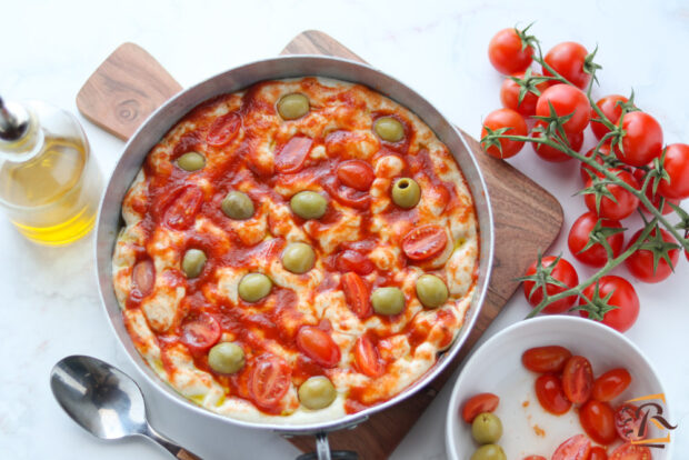 Preparazione focaccia morbida