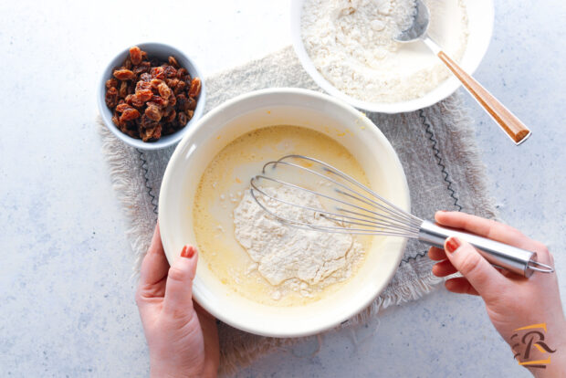 Preparazione frittelle di Carnevale