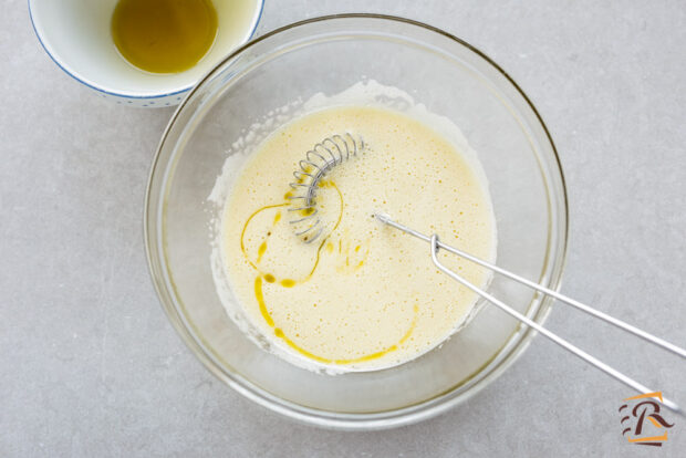 Preparazione torta al limone senza burro