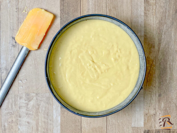 Preparazione torta al mascarpone