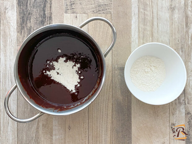 Preparazione torta cioccolatino