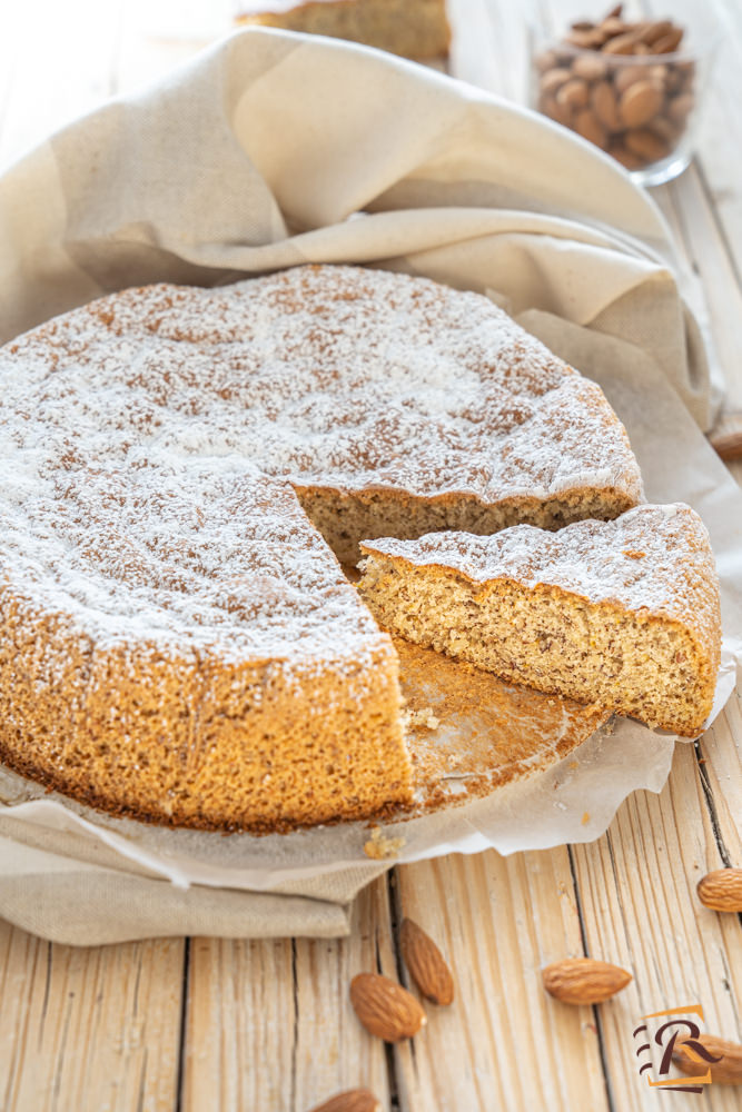 Torta di mandorle ricetta