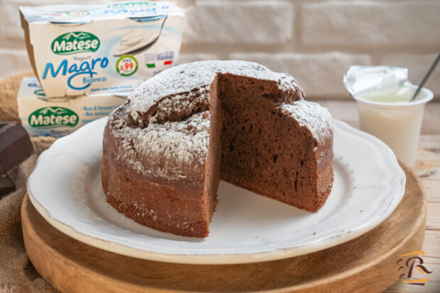 Torta yogurt e cioccolato