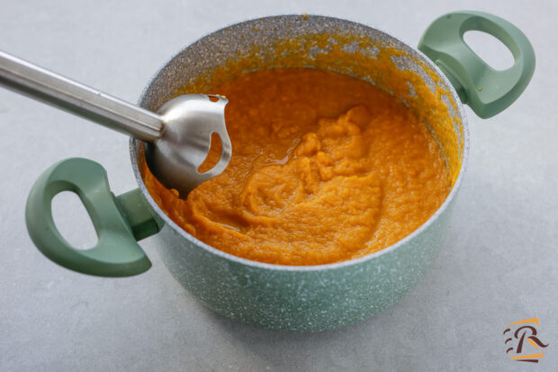 Preparazione crema di carote