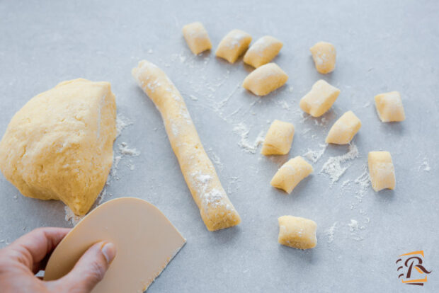 Preparazione gnocchi di patate