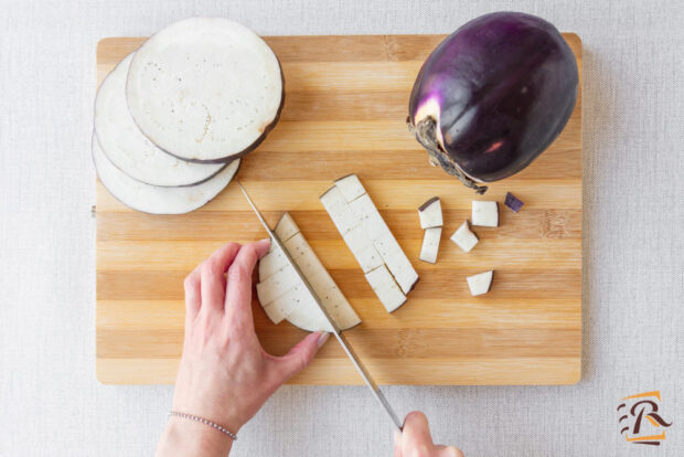 Preparazione melanzane fritte