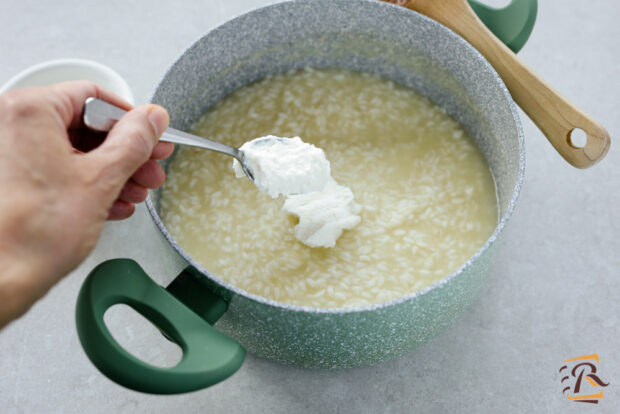 Preparazione risotto al limone