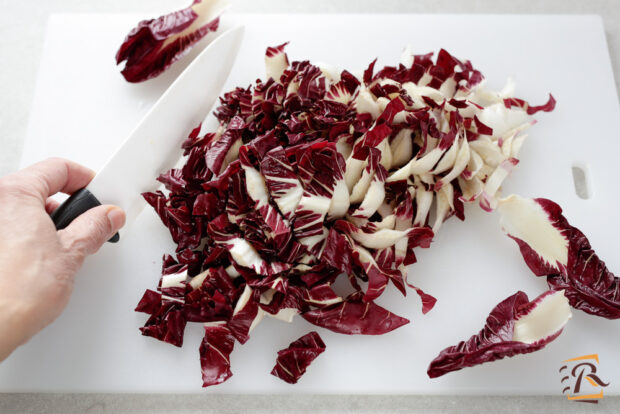 Come fare la torta salata al radicchio