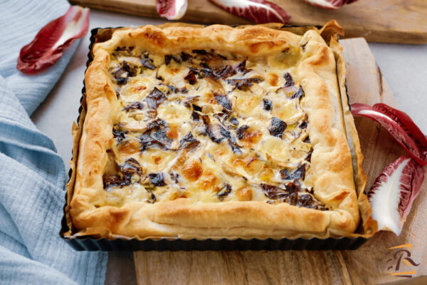 Torta salata con radicchio