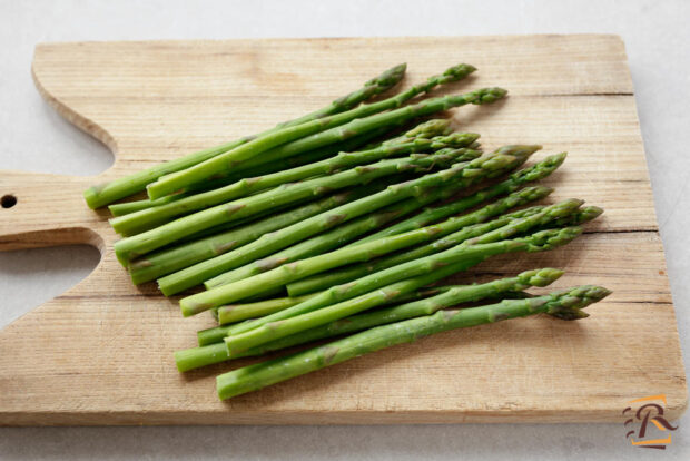 Come fare la torta salata con asparagi