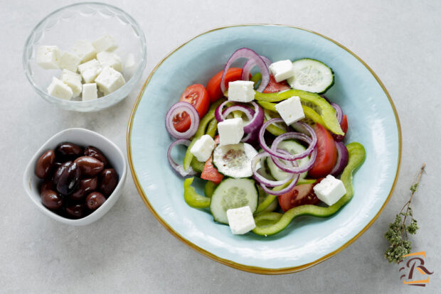 Come fare l'insalata greca