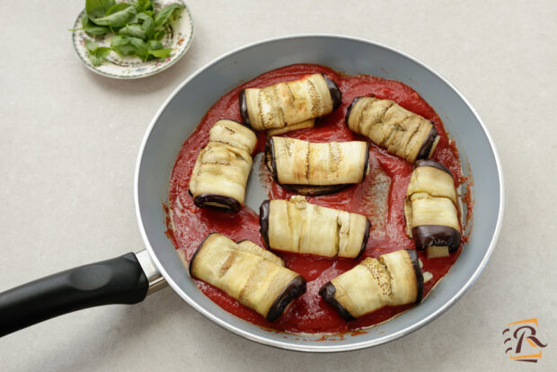 Come fare gli involtini di melanzane