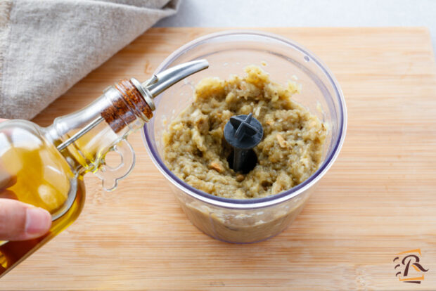 Come fare il pesto di melanzane