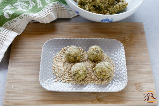 Come fare le polpette di melanzane al forno